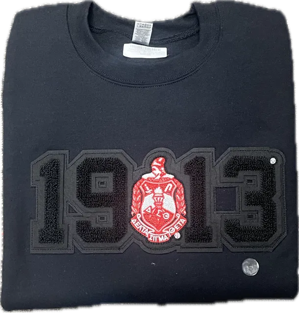 Delta Chenille Crest/Date Crewneck