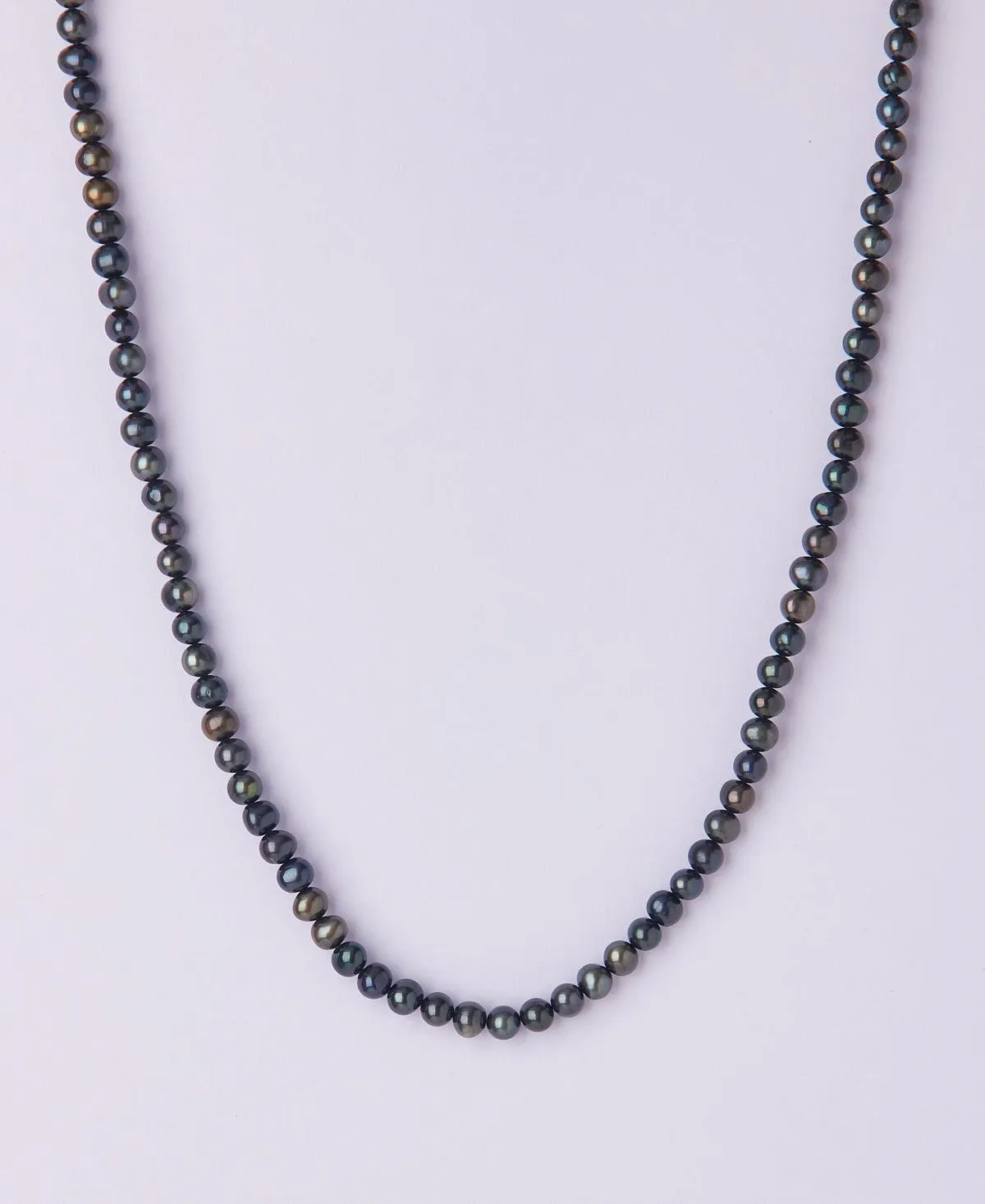 Elegant Black Pearl Necklace