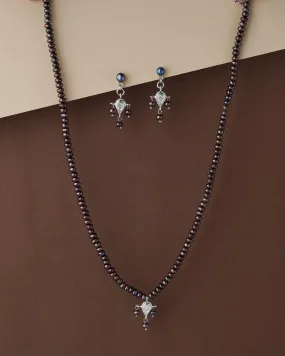 Elegant Pearl Necklace Set