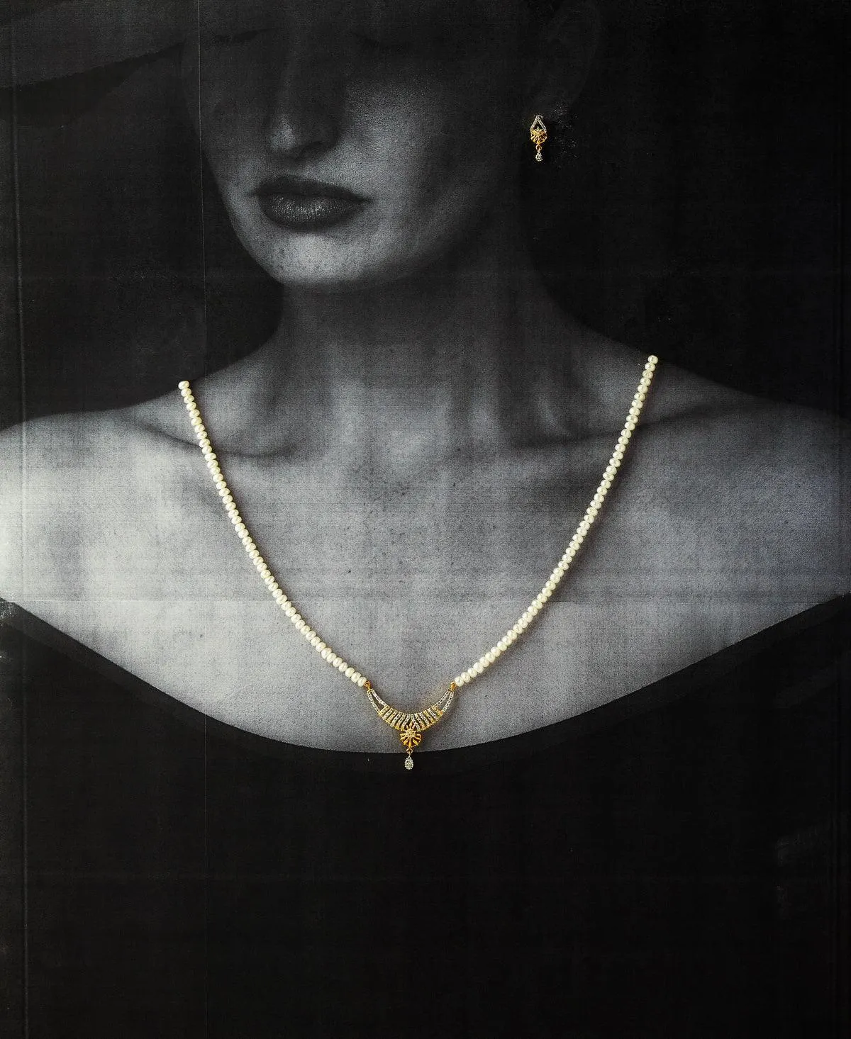 Elegant Pearl Necklace Set