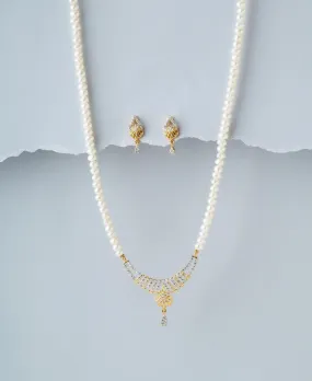 Elegant Pearl Necklace Set