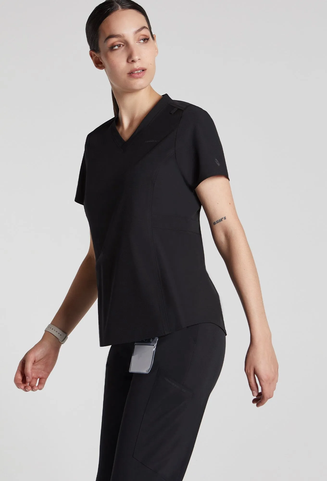 Emeline Zippered Pocket Scrub Top