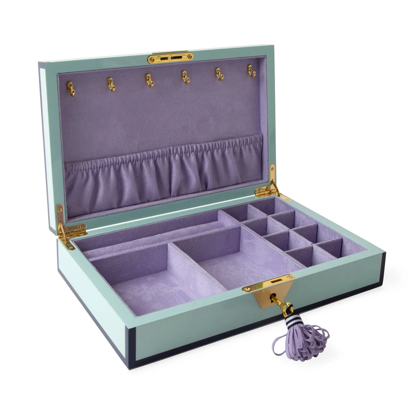The Luxurious Lacquer Jewelry Box with an Elegant Wink