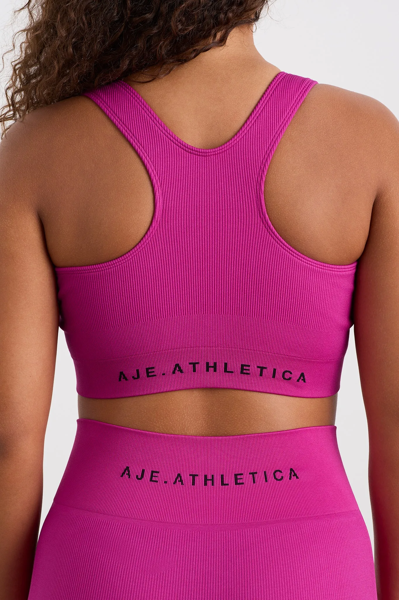 Seamless Crop 331