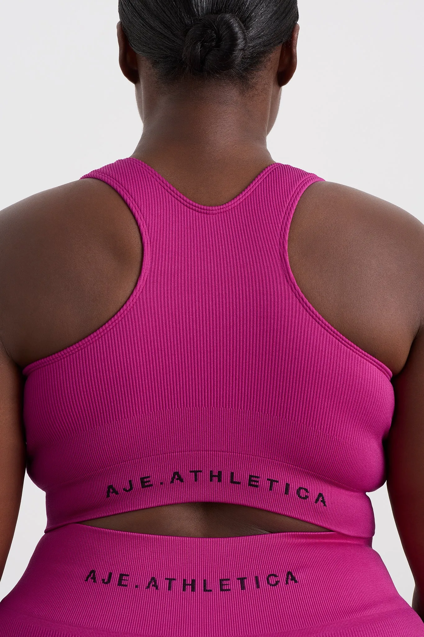 Seamless Crop 331
